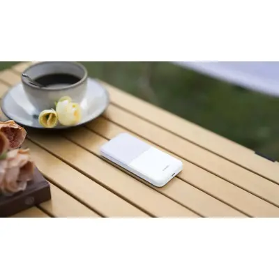 Мобильный Wi-Fi роутер 4G LTE Wi-Fi модем Huawei E5586-326 White