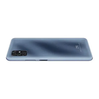 Смартфон ZTE Blade V2020 4/64GB Silver, серебряный Смартфон ZTE Blade V2020 4/64GB Silver, серебряный