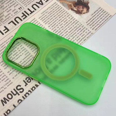 Чохол накладка Lily MagSafe iPhone 15 Pro Max Зелена /Neon Green
