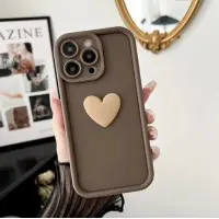 Чехол Накладка Beige Heart iPhone 16 Коричневая