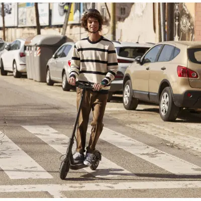 Электросамокат Xiaomi Mi Electric Scooter Essential Black Электросамокат Xiaomi Mi Electric Scooter Essential Black