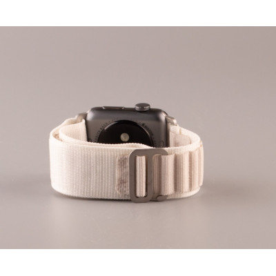 Ремешок Apple Watch 38 мм Alpine Loop Белый